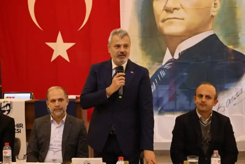 Öntürk’ten Bankamatik Personelliğine Neşter