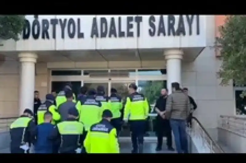 Otoyol Jandarmasından Trafik Magandalarına Geçit Yok!