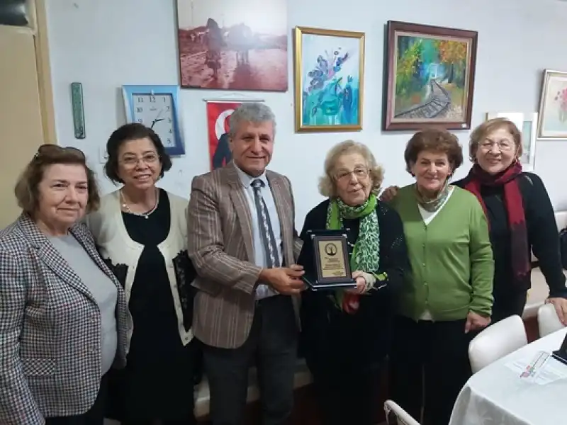 Hataylı Depremzede Öğretmenden Anlamlı Yardım Kampanyası