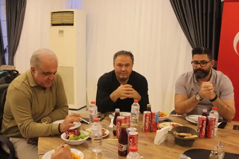 İskenderun Belediye Başkanı Mehmet Dönmez, KKTC Engelli Basketbolcuları Ağırladı
