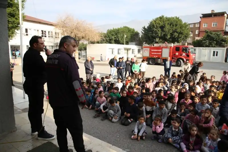 HBB İtfaiyesi’nden Minik öğrencilere Yangın Eğitimi 