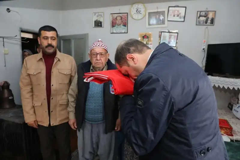 HBB’den şehit Polisin Baba Ocağına Ziyaret
