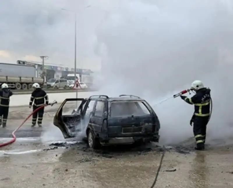 Antakya’da Araç Yangını Korkuttu!