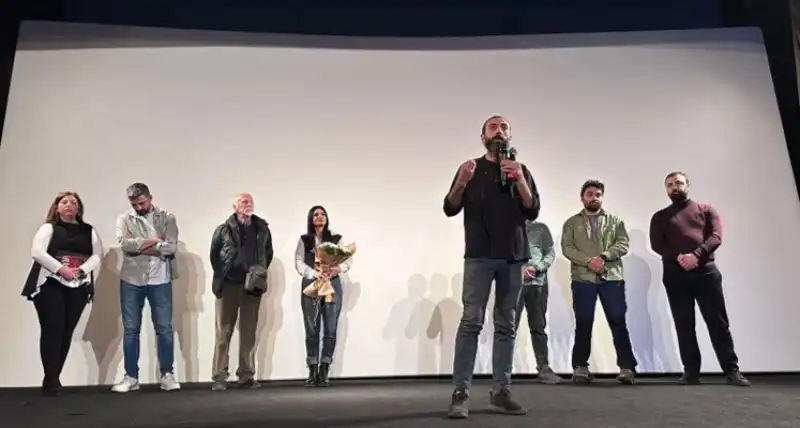 Deprem Felaketinin Ardından İnsan Hikâyelerine Dair Dokunaklı Bir Yolculuk;” Kayıp Filmi”