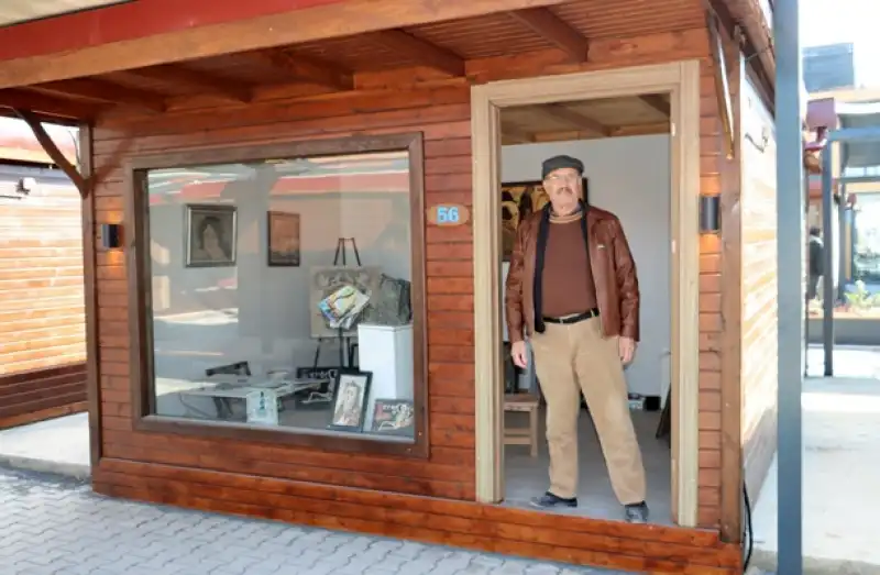 Ahmet Bostancı Kültür Ve Sanat Çarşısında Sanatseverlerle Buluşuyor