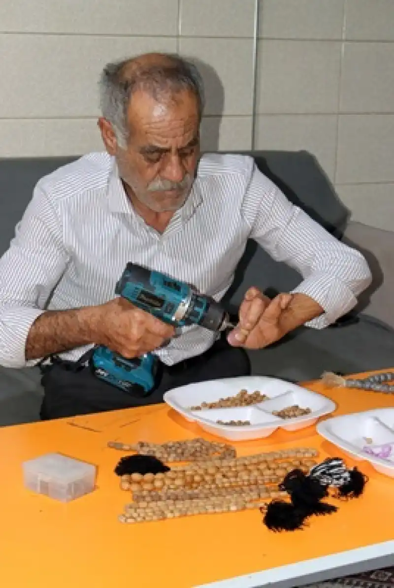 Zeytin Çekirdeğinden Tespihe: Doğanın Sanata Yolculuğu