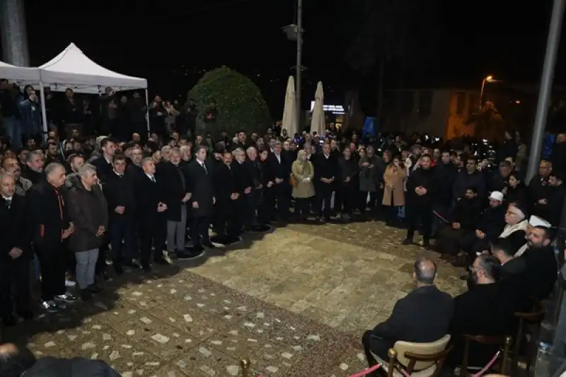 6 Şubat’ın 2. Yıldönümünde Deprem şehitleri Anıldı Asi Nehri’ne Karanfiller Bırakıldı
