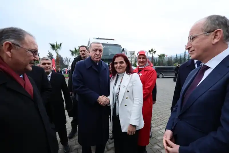 Zehra Eren, AK Parti Genel Merkez Kadın Kolları MKYK Üyeliğine Seçildi 
