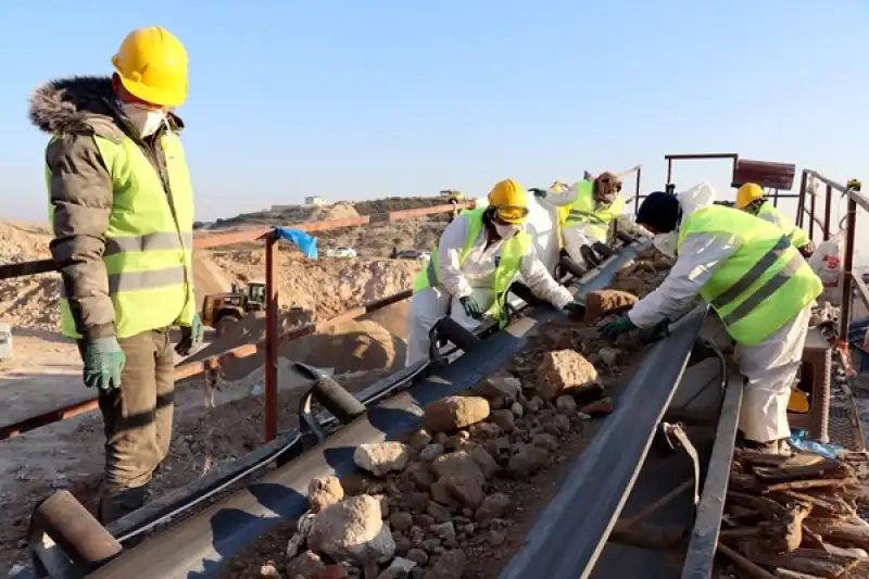 Deprem Enkazından Ayrıştırılan Malzemeler, Geri Dönüşüme Kazandırılıyor