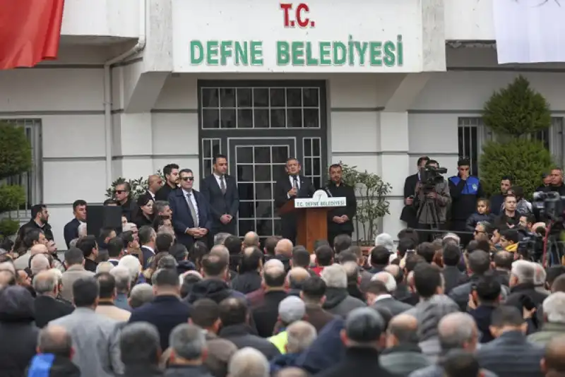 Özgür Özel, 