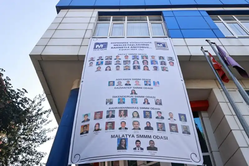 Muhasebeci Ve Mali Müşavirler, Depremde Kaybettiği Meslektaşlarını Hatay'da Andı