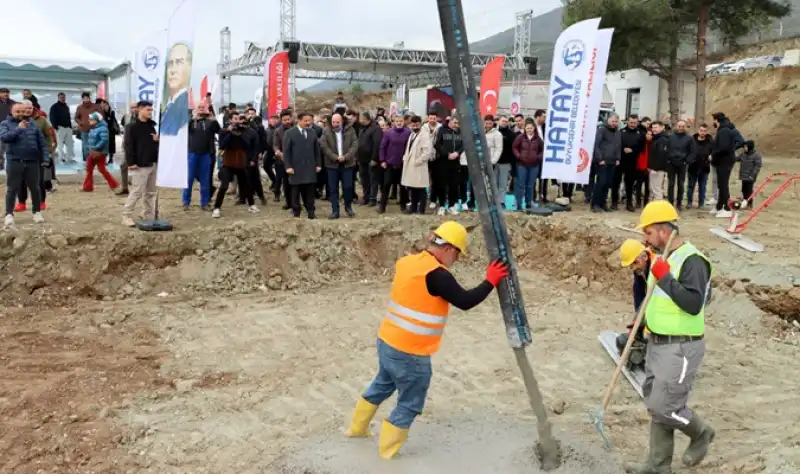Hatay’da Vali Mustafa Masatlı Medeniyetler Sanat Köyü’nün Temeli Atıldı