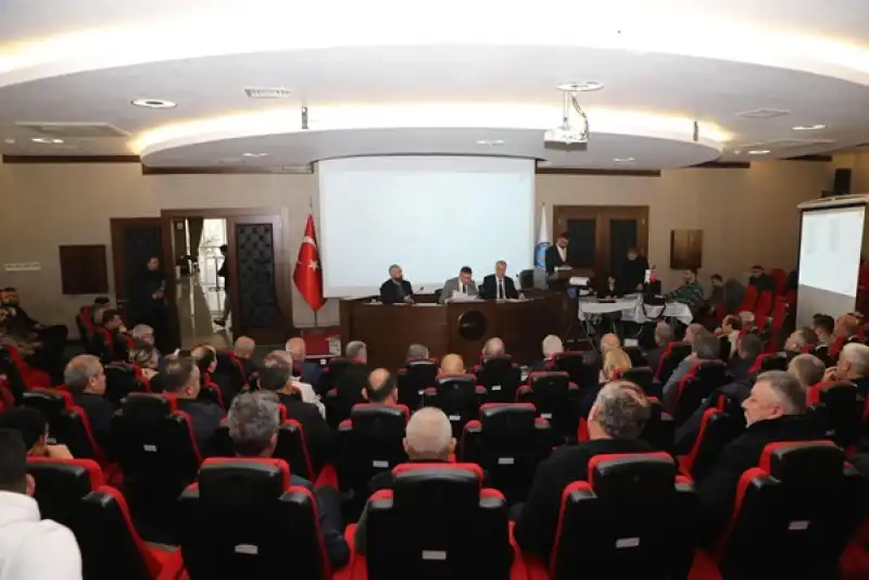 Kurum’a ‘Fahri Hemşerilik’ Bir Oya Takıldı!