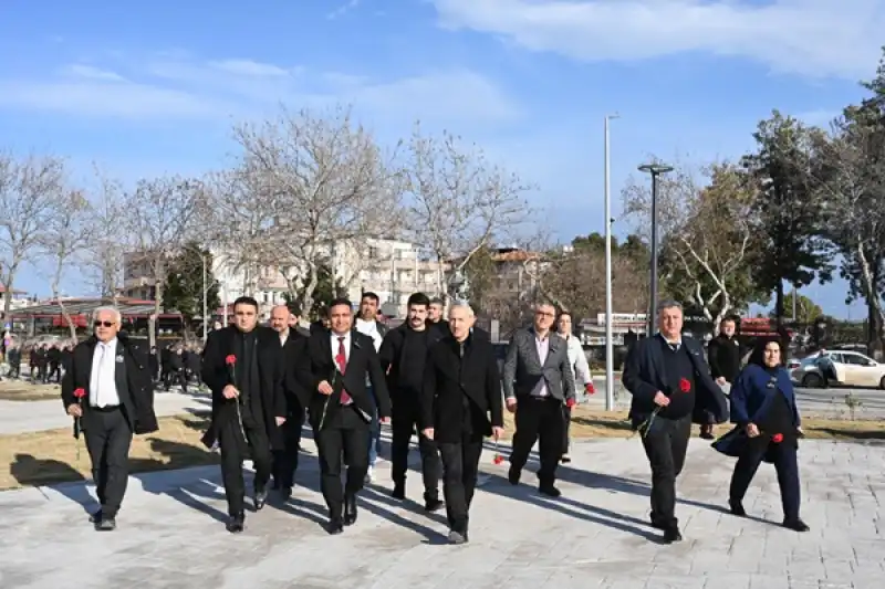 6 Şubat Deprem Şehitlerini Anma Programı Duygu Dolu Anlara Sahne Oldu