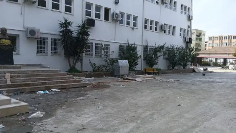 İskenderun Lisesindeki Çalışmalar Henüz Bitmedi!