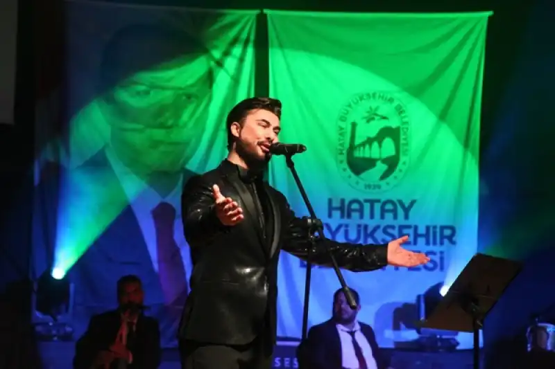 Ferdi Tayfur, Kendi şarkılarıyla Anıldı Hatay Sanat Ile Ayağa Kalkıyor