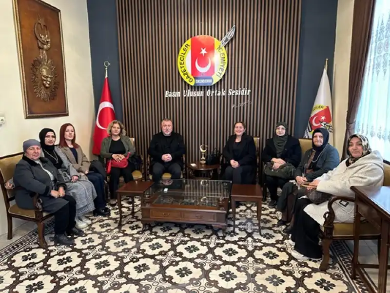 MHP İskenderun Kadın Kolları’ndan Gazeteciler Cemiyeti’ne Ziyaret
