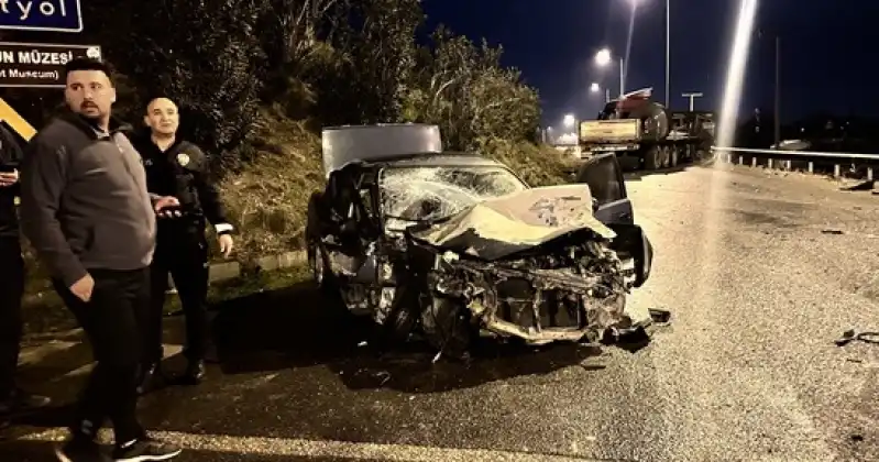 Hatay Dörtyol'da Tır Ile Otomobilin çarpışması Sonucu 1 Kişi Yaralandı