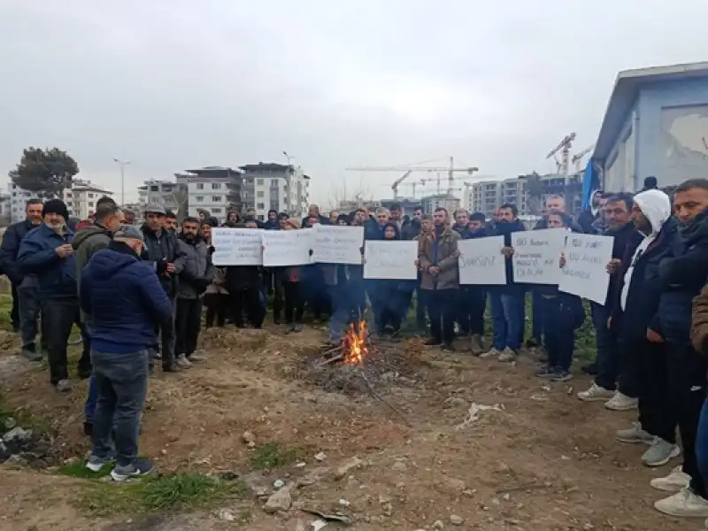 120 Ailenin Geçimini Sağladığı Uğur Mumcu Da Her Salı Kurulan Sosyete Pazarı Kapatıldı