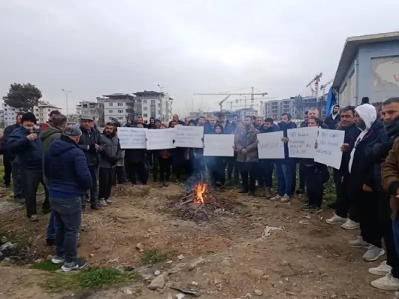 120 Ailenin Geçimini Sağladığı Uğur Mumcu Da Her Salı Kurulan Sosyete Pazarı Kapatıldı