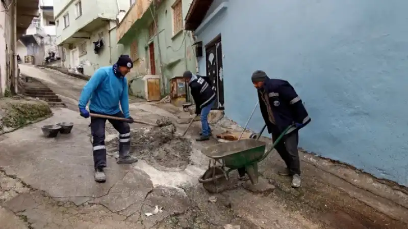 Antakya’nın Daha Rahat Ve Güvenli Yollara Kavuşması Için çalışmalar Devam Ediyor