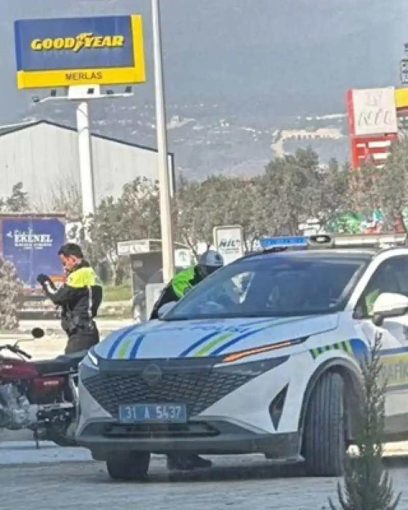 Antakya’da Pikap Kazası: 3 Yaralı