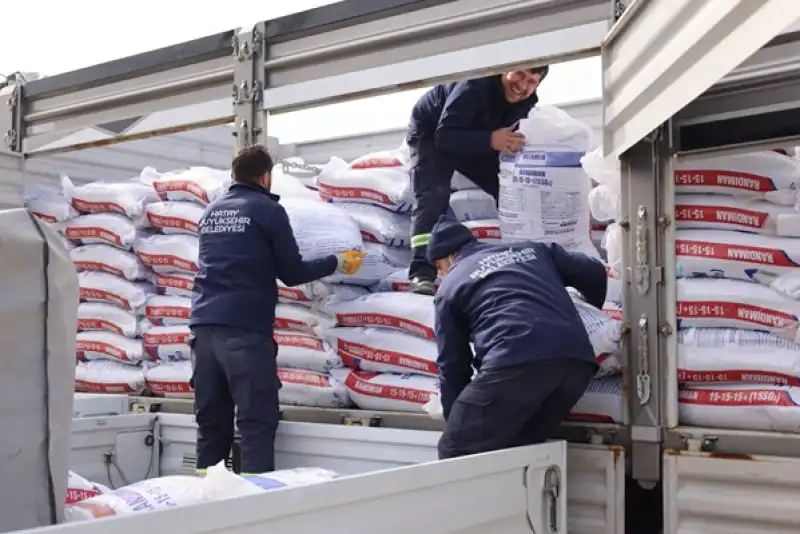 HBB’den çiftçiye Can Suyu 2 Bin 613 üreticiye Toplam 460 Ton Gübre Dağıtıldı