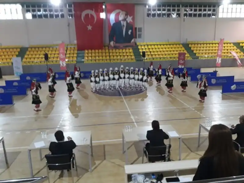 Hatay'da Halk Oyunları İl Birinciliği Yarışması Büyük Coşkuyla Gerçekleşti