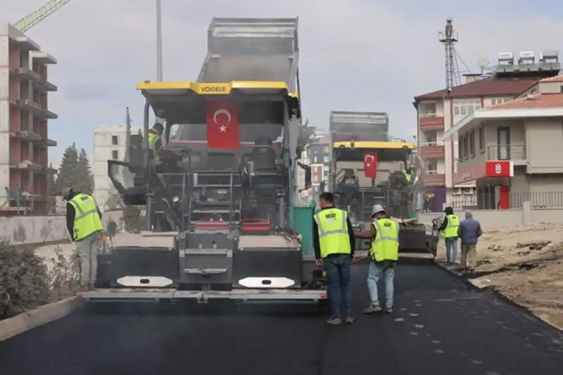 HBB, Sümerler Mahallesi'ne Asfalt Serimine Başladı
