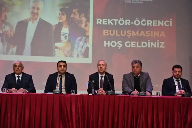 Rektör Öğrenci Buluşması: Öğrencilere Mikrofon Uzatıldı, Sorunlar Dinlendi