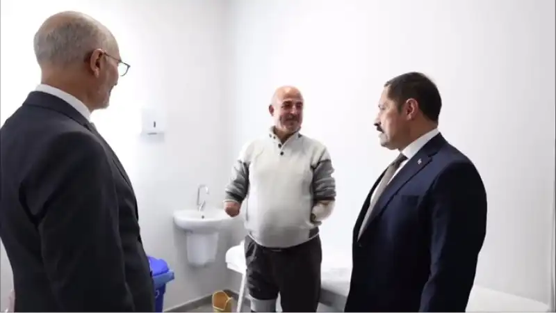 Vali Masatlı, Protez Takılacak Vatandaşları Ziyaret Etti
