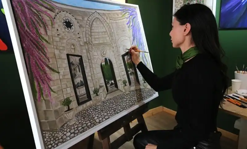 Hatay'ın Kültür Ve Sanat Çarşısı Depremde Atölyesi Yıkılan Ressama Umut Oldu 