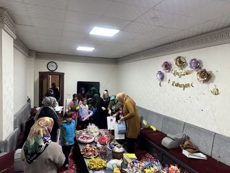 Hatay'da Yetim çocuklar Için Etkinlik Düzenlendi