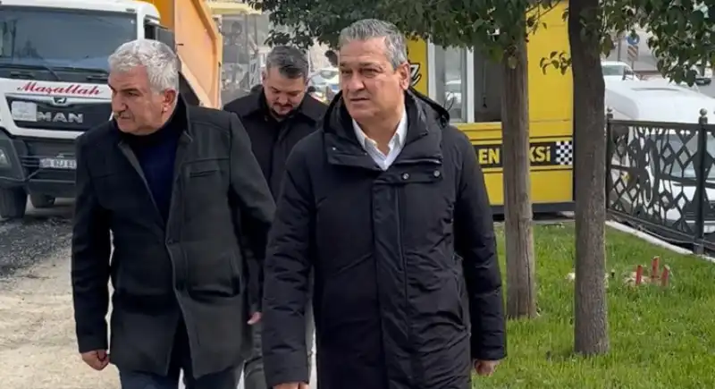 Başkan Gül, Asfalt Desteği İçin Öntürk Ve Ekibine Teşekkür Etti