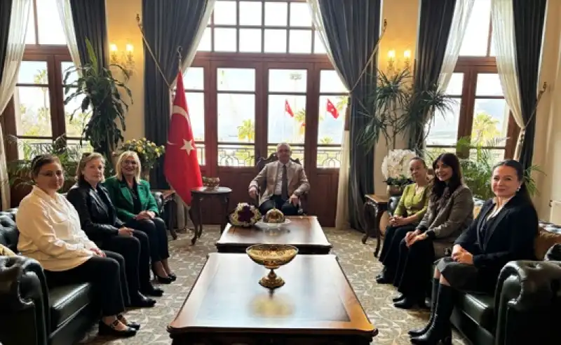 İskenderun Çocuk Ve Gençleri Destekleme Derneği'nden Kaymakam Muhammed Önder’e Ziyaret