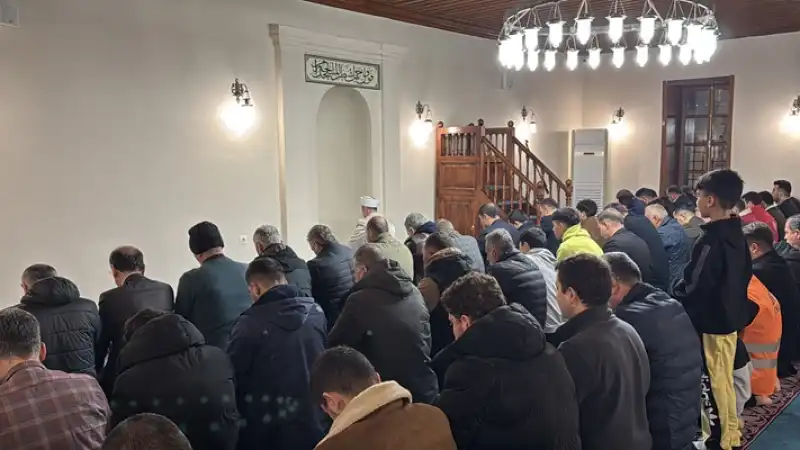 Hatay'da Deprem Sonrası Restorasyonu Tamamlanan Cami Ibadete Açıldı