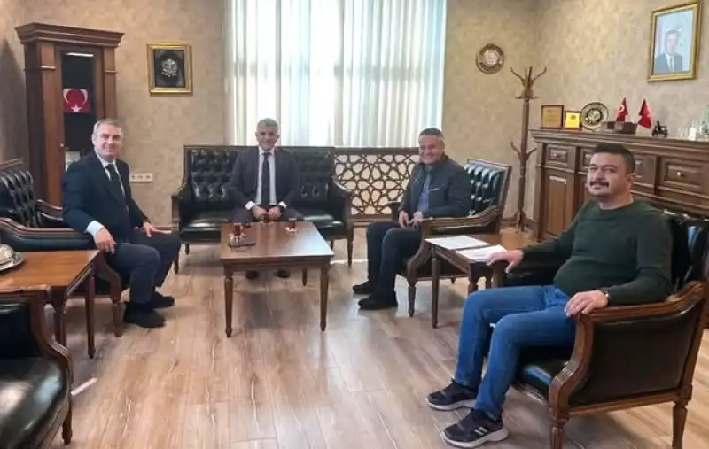 SGK Il Müdürü Bal, Işçi Ve Işverenlerin Yanında