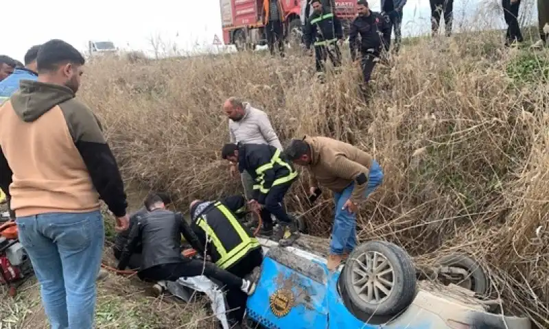 Hatay'da Kanala Devrilen Taksinin Sürücüsü Hayatını Kaybetti 