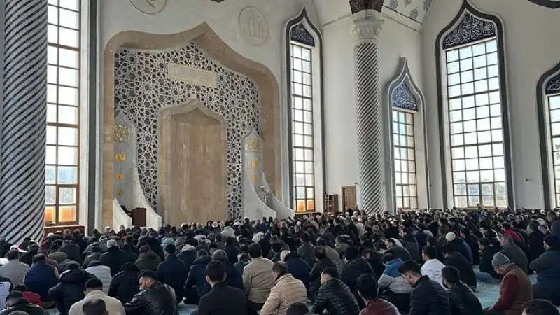 Depremden Etkilenen Hatay'da Vakıf Ve Hayırseverlerin Desteğiyle 84 Cami Ibadete Açıldı