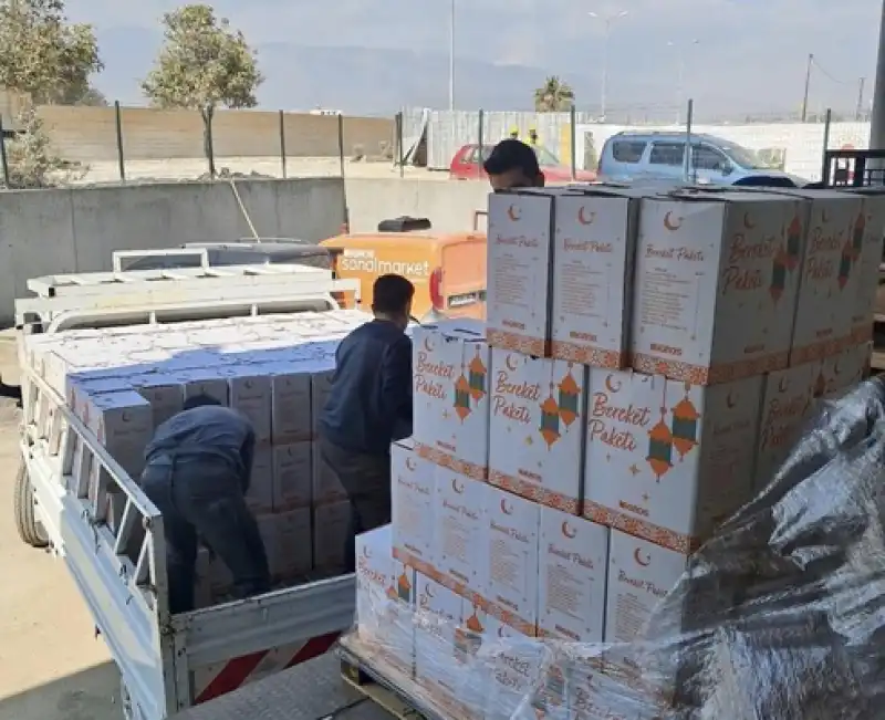 Hatay’daki Engellilere 500 Erzak Kolisi Yardım