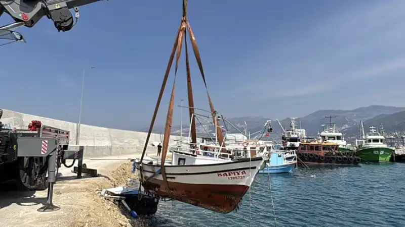 Hatay İskenderun'da Fırtına Etkili Oldu