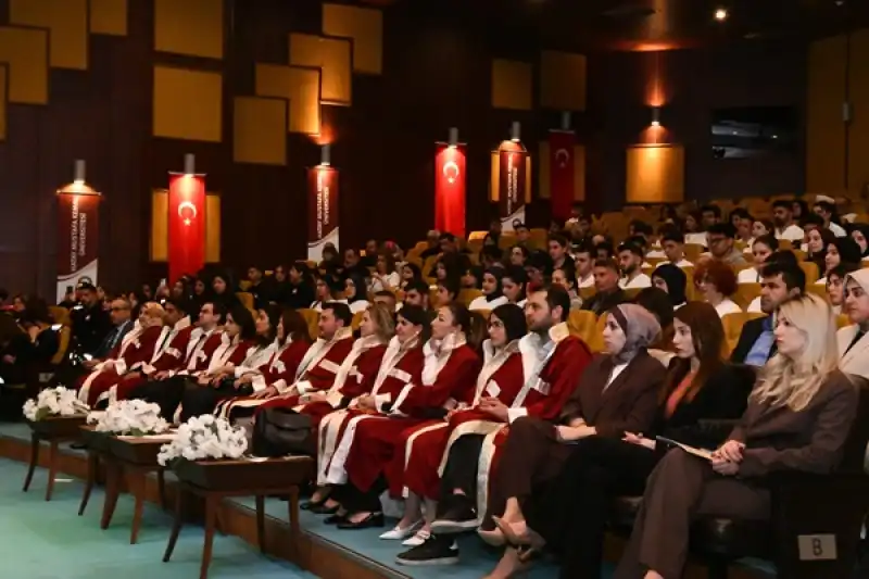 MKÜ Sağlık Bilimleri Fakültesi Öğrencilerine Mesleğe İlk Adım Töreni Düzenledi