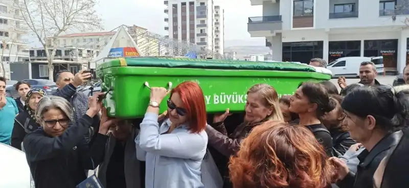 Sevcan Hemşire Gözyaşları Ile Uğurlandı
