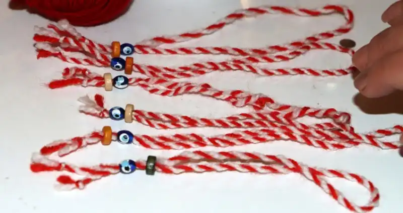 Marteniçka Bileklikleri Bileklerde Yerini Aldı