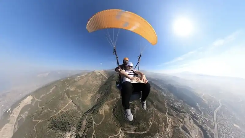 Amanos Dağları'ndan Paraşütle Atlayıp Gökyüzünde Baklava Yaptılar