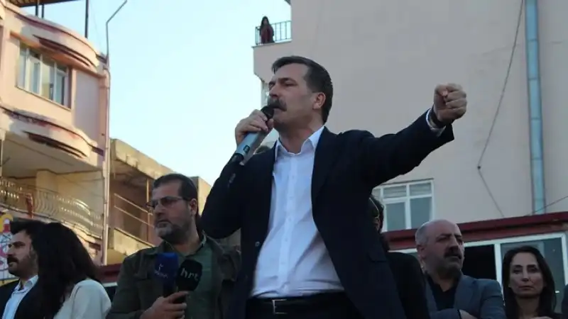 Suriye'de Alevi Katliamı Var, Katliamı Durdurun!