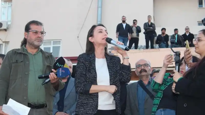 Suriye'de Alevi Katliamı Var, Katliamı Durdurun!