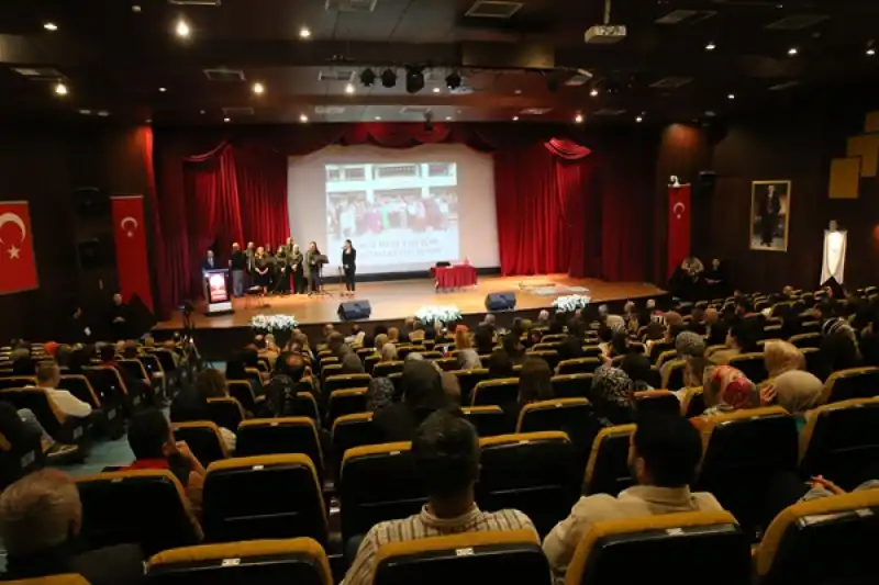 Hatay Valisi Mustafa Masatlı, Yaşlılar Haftası Konserine Katıldı