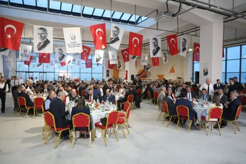 Başkan Öntürk, Iftar Sofrasından Birlik çağrısı Yaptı