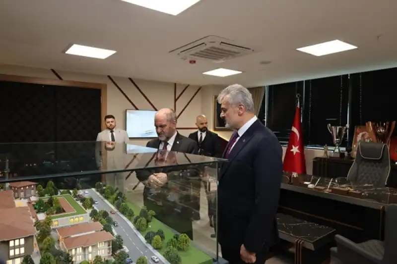 Başkan Öntürk, Şam Büyükelçisi Burhan Köroğlu’nu Ağırladı